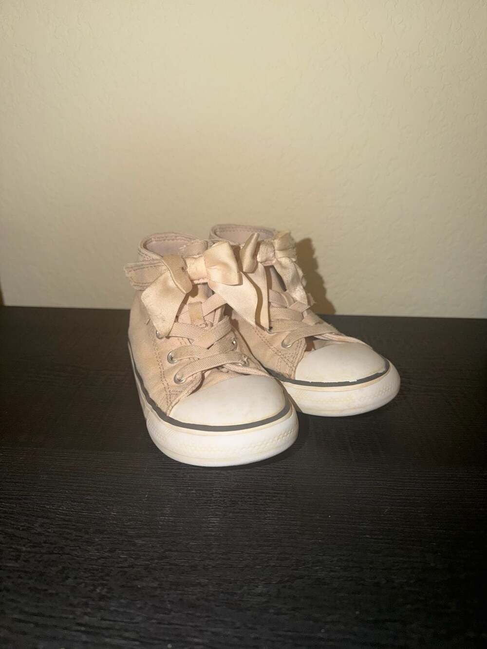 Converse Chuck Taylor All Star Ruffles and Bows Toddler Girls' Hi-Top Sneaker